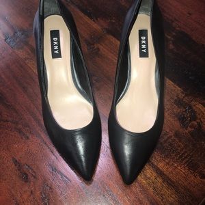 DKNY Black Pumps